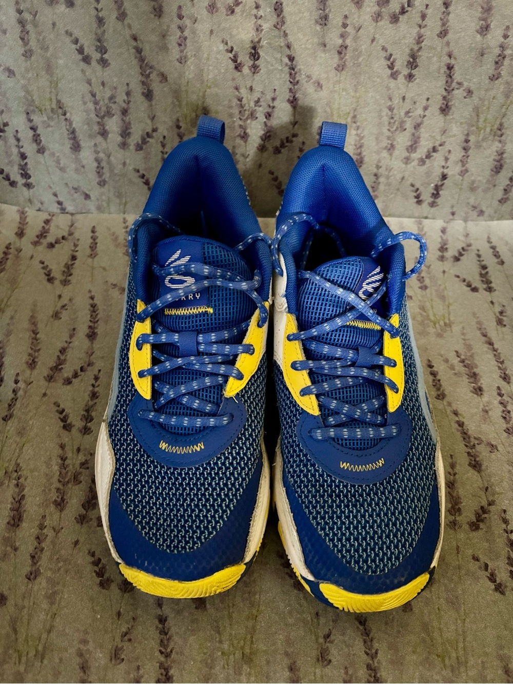 Under Armour Kids Blue and Yellow Athletic Sneakers Size 6